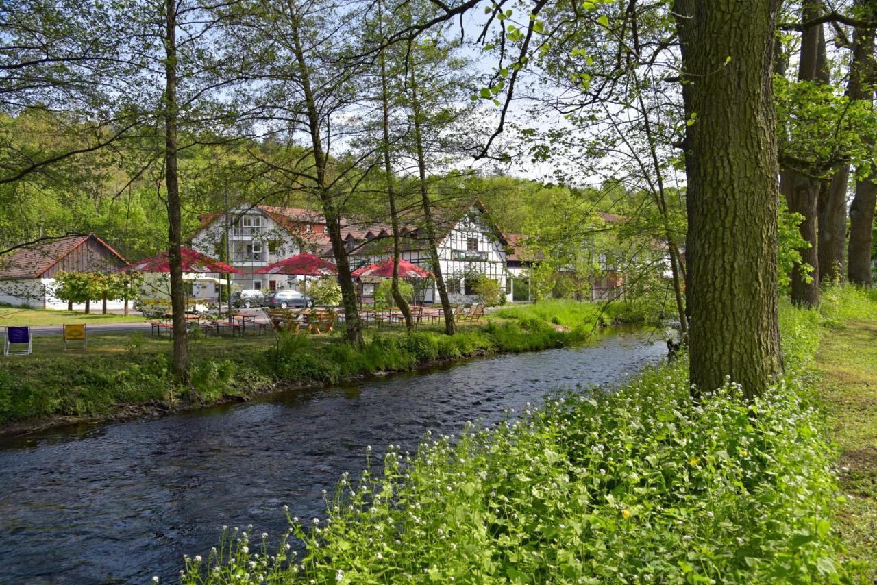 Landhotel Der Distelhof Mit Scheunencafe Dillstadt Exterior foto