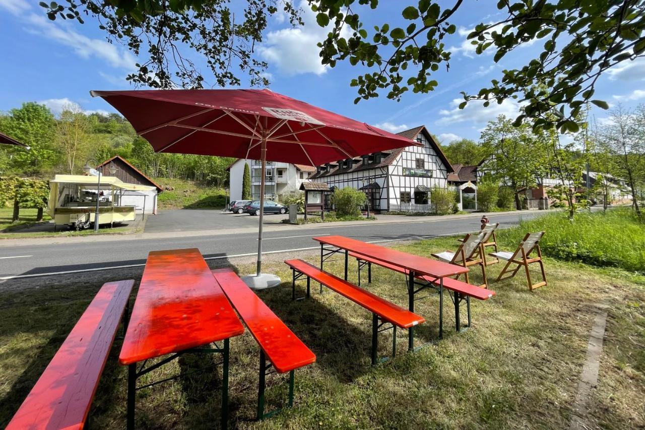 Landhotel Der Distelhof Mit Scheunencafe Dillstadt Exterior foto